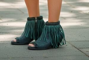 Corral Boots black and turquoise fringe peep toe ankle boot sandals sz 8 SH129